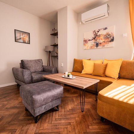 Guest House La Baja Ohrid Bagian luar foto