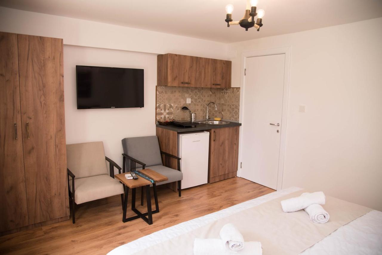Guest House La Baja Ohrid Bagian luar foto