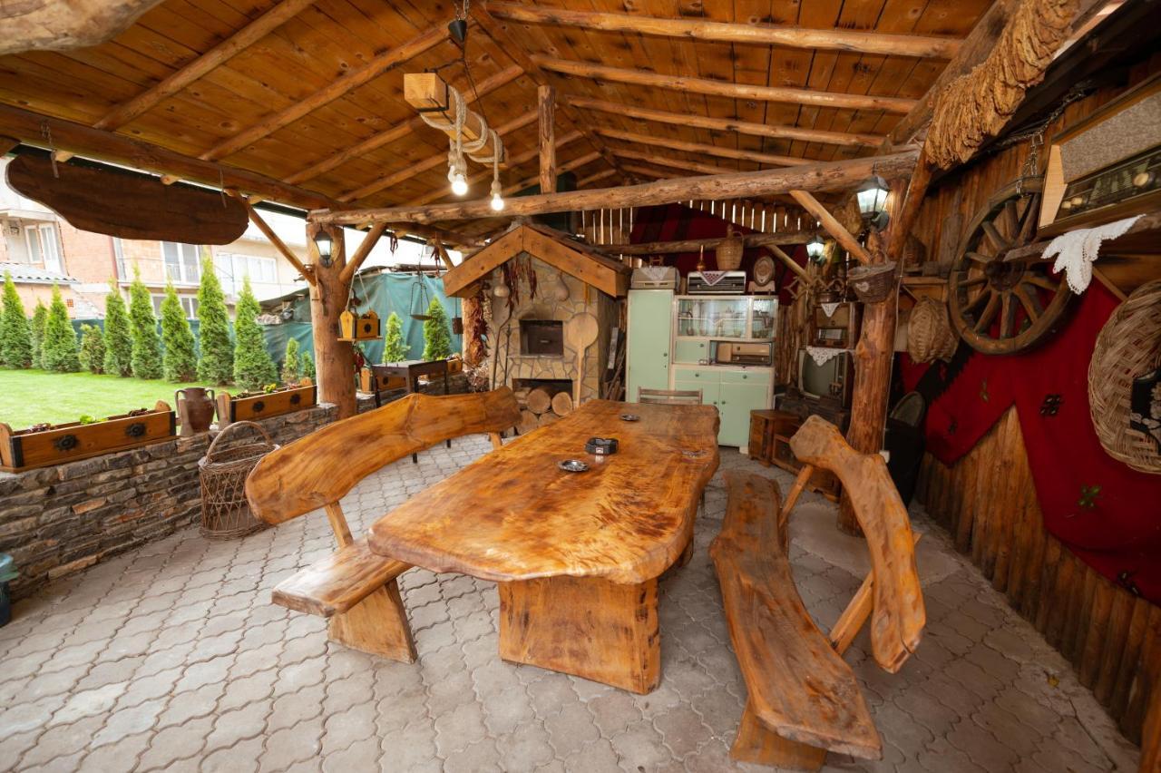 Guest House La Baja Ohrid Bagian luar foto