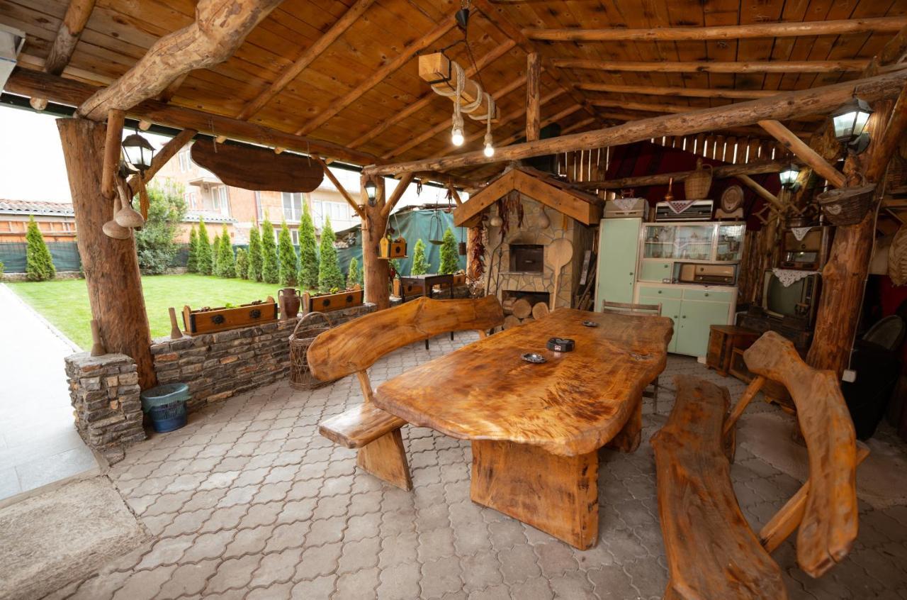 Guest House La Baja Ohrid Bagian luar foto